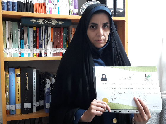 اخذ گواهینامه پایان دوره  تنی چند از هنرجویان تکدرس عکاسی ترم زمستان 1401