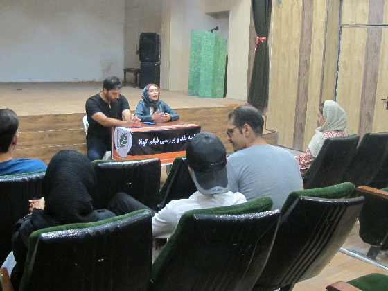 جلسه نقد و بررسی فیلم های پاتوق